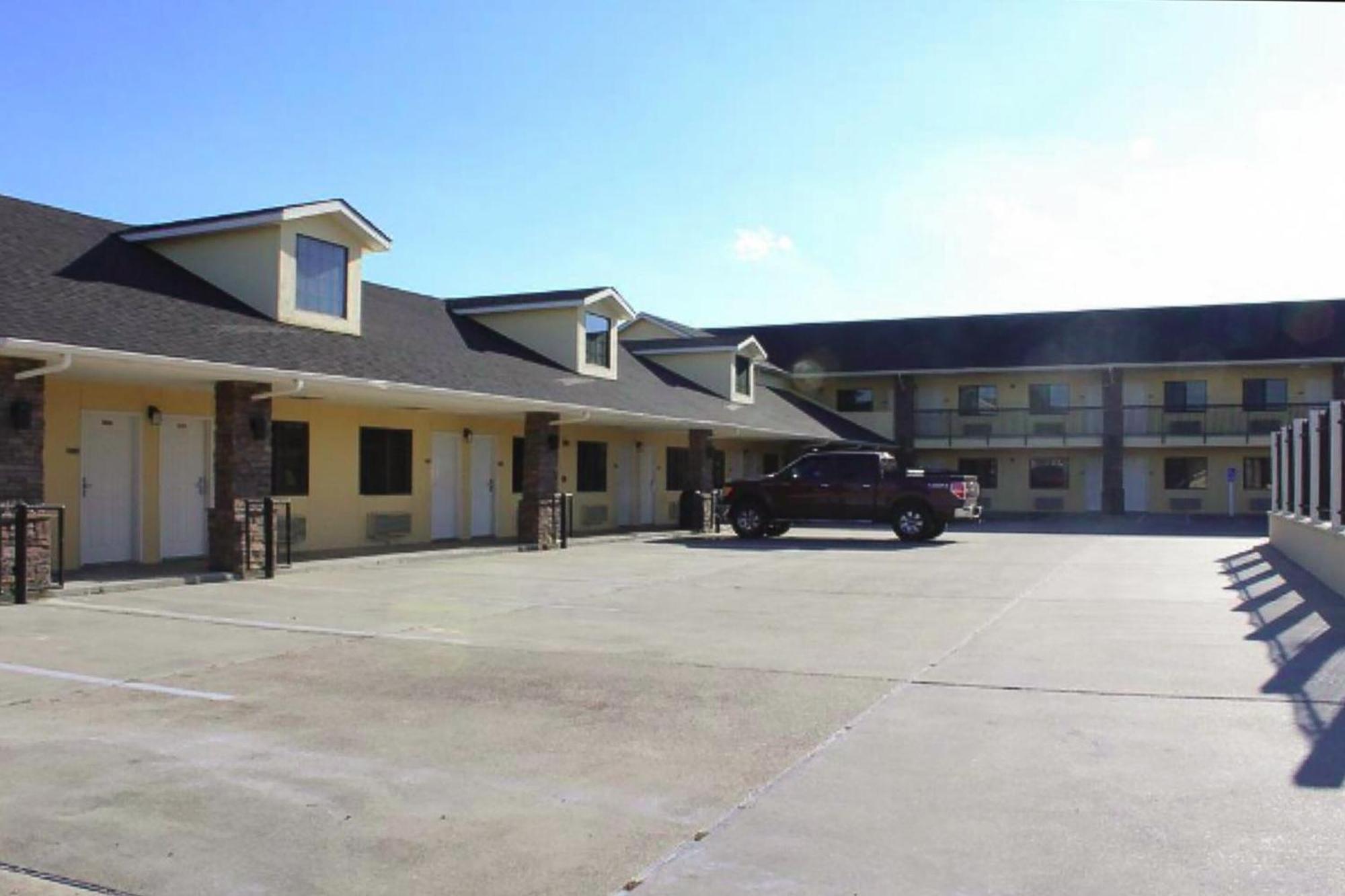 Hotel Oyo Tx 3*