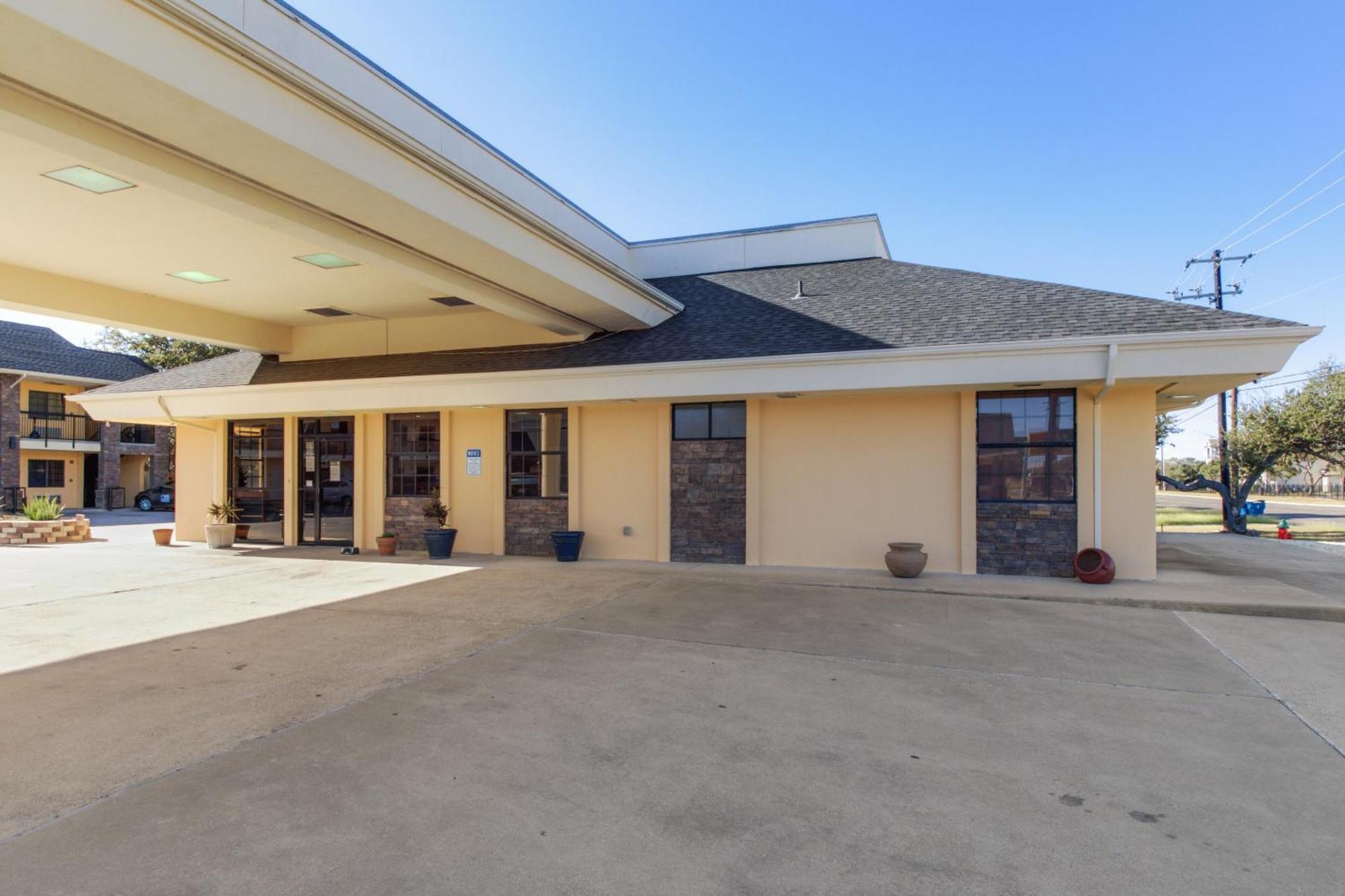 Hotel Oyo Tx